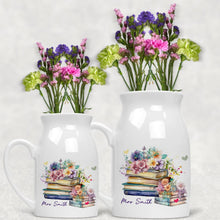 Заредете изображение във визуализатора на галерията – Персонализирана керамична ваза Подарък за учител - Книги с Цветя