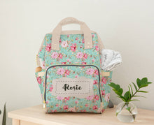 Заредете изображение във визуализатора на галерията – Персонализирана чанта раница за бебешки пелени и принадлежности -Тюркоаз и цветя