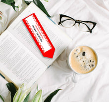 Заредете изображение във визуализатора на галерията – Персонализиран книгоразделител от изкуствена кожа за учител Българска шевица