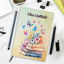 Заредете изображение във визуализатора на галерията – Персонализиран бележник от изкуствена кожа/ или картонена корица за учител -