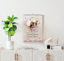 Заредете изображение във визуализатора на галерията – Персонализиран Годишен Календар със снимки по ваше желание - пеперуди с евкалипт