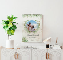 Заредете изображение във визуализатора на галерията – Персонализиран Годишен Календар със снимки по ваше желание -Евкалипт