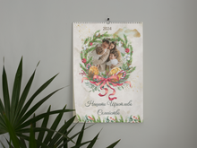 Заредете изображение във визуализатора на галерията – Персонализиран Годишен Календар със снимки по ваше желание Коледа