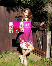 Заредете изображение във визуализатора на галерията – Персонализирана Престилка майка и дъщеря - Цветя в бордо