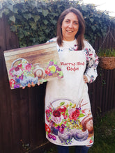 Заредете изображение във визуализатора на галерията – Престилка с български традиционни мотиви