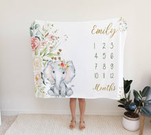 Заредете изображение във визуализатора на галерията – Milestone одеяло за момиче - Слонче с цветя