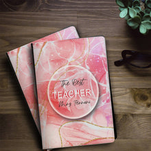 Заредете изображение във визуализатора на галерията – Комплект Персонализиран тефтер, чаша и книгоразделител за учител