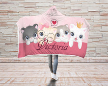 Заредете изображение във визуализатора на галерията – Персонализирано одеяло с качулка - Котенца