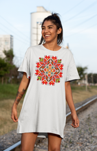 Заредете изображение във визуализатора на галерията – Дълга Тениска рокля ( туника) с Български Мотиви - Шевица бяла