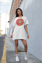 Заредете изображение във визуализатора на галерията – Дълга Тениска рокля ( туника) с Български Мотиви - Шевица бяла