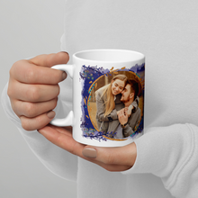 Заредете изображение във визуализатора на галерията – Персонализирана чаша за Свети Валентин със снимка - обичам те от тук до луната