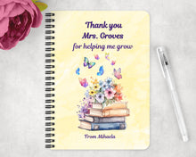 Заредете изображение във визуализатора на галерията – Персонализиранa тетрадка със спирала  за учител  - книга с цветя
