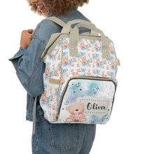 Заредете изображение във визуализатора на галерията – Персонализирана чанта раница за бебешки пелени и принадлежности - Мече за момче
