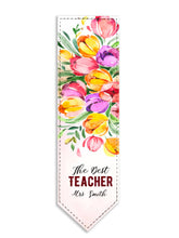 Заредете изображение във визуализатора на галерията – Комплект Персонализиран тефтер, чаша и книгоразделител  за учител - Момиче с Цветя в розово
