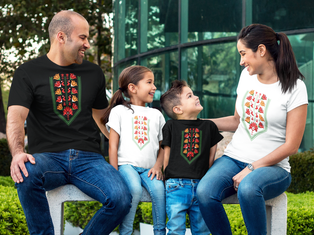 Тениски за цялото Семейство с българска шевица - Цветя със зелен контур